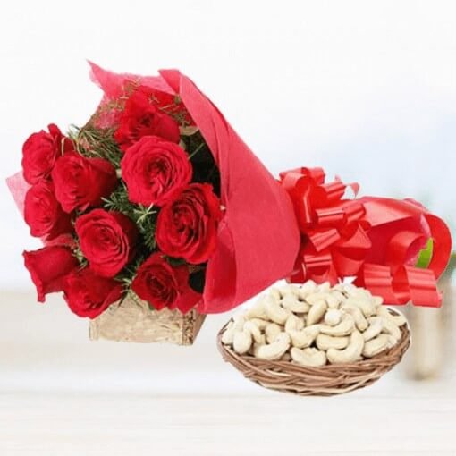 Red Roses With Cashew Dry Fruits