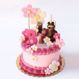 Bear Hug Cake