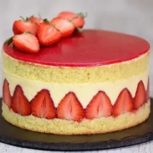 Rich Strawberry Mousse Cake 1 Kg