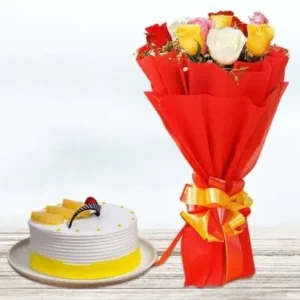 Eggless Delectable Vanilla Cake Half Kgs with 6 Mix Roses Bunch